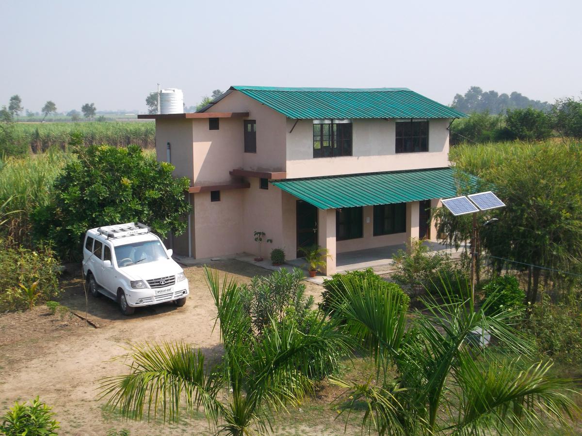 V Resorts Dudhwa Wilderness Camp Lakhimpur Ngoại thất bức ảnh