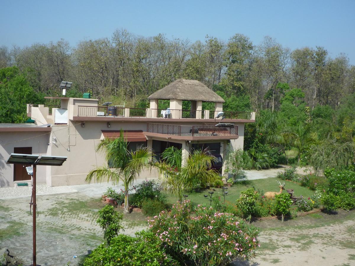 V Resorts Dudhwa Wilderness Camp Lakhimpur Ngoại thất bức ảnh